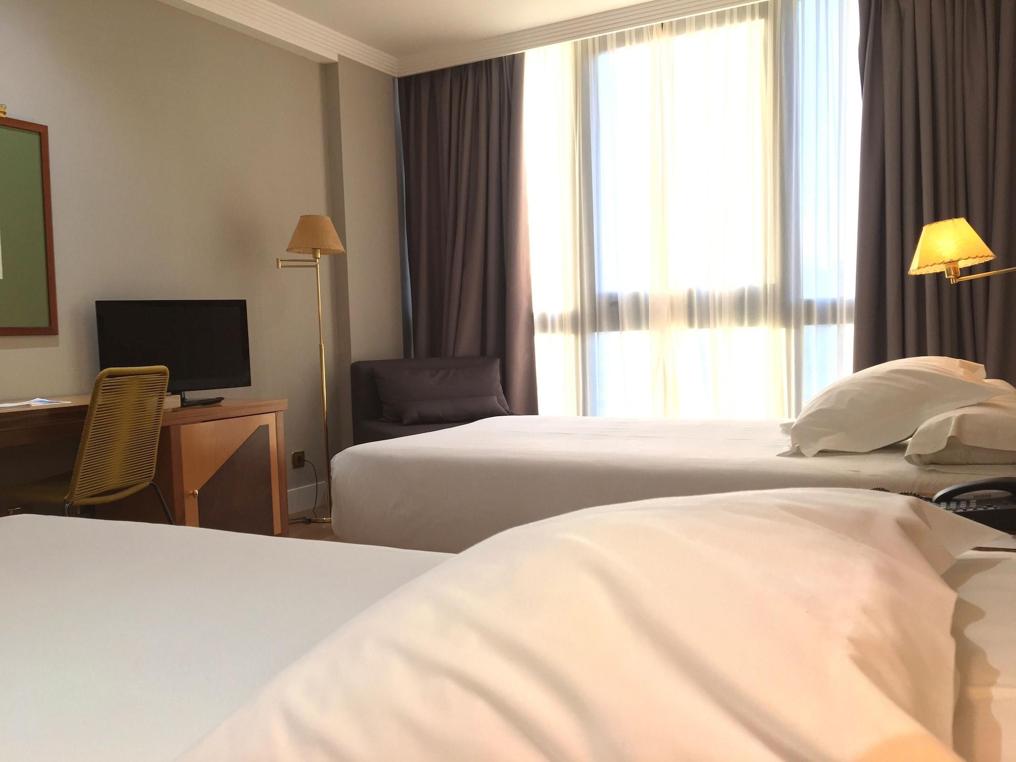 Oca Puerta Del Camino Hotel ซานติอาโก เด กอมโปสเตลา ภายนอก รูปภาพ