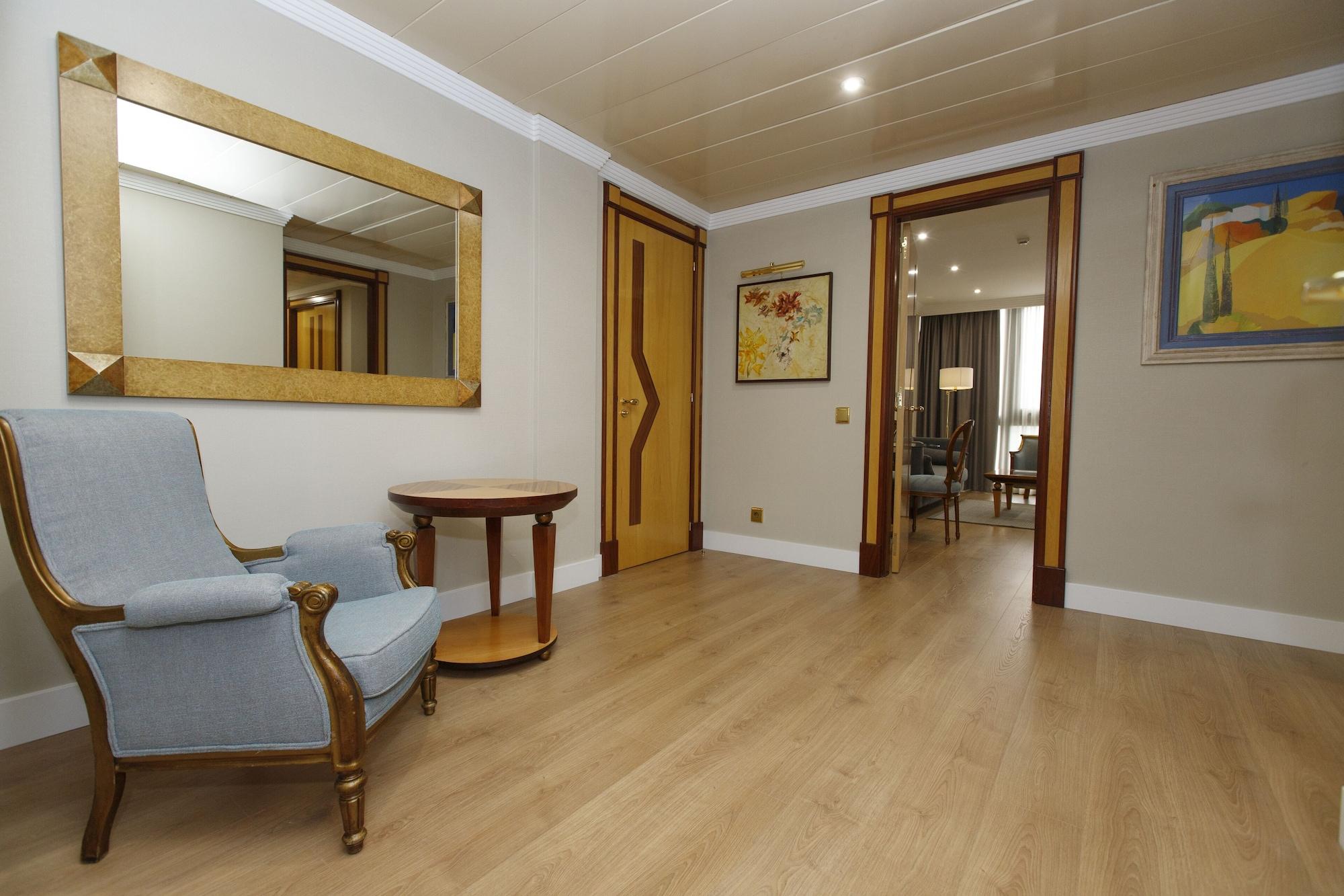 Oca Puerta Del Camino Hotel ซานติอาโก เด กอมโปสเตลา ภายนอก รูปภาพ