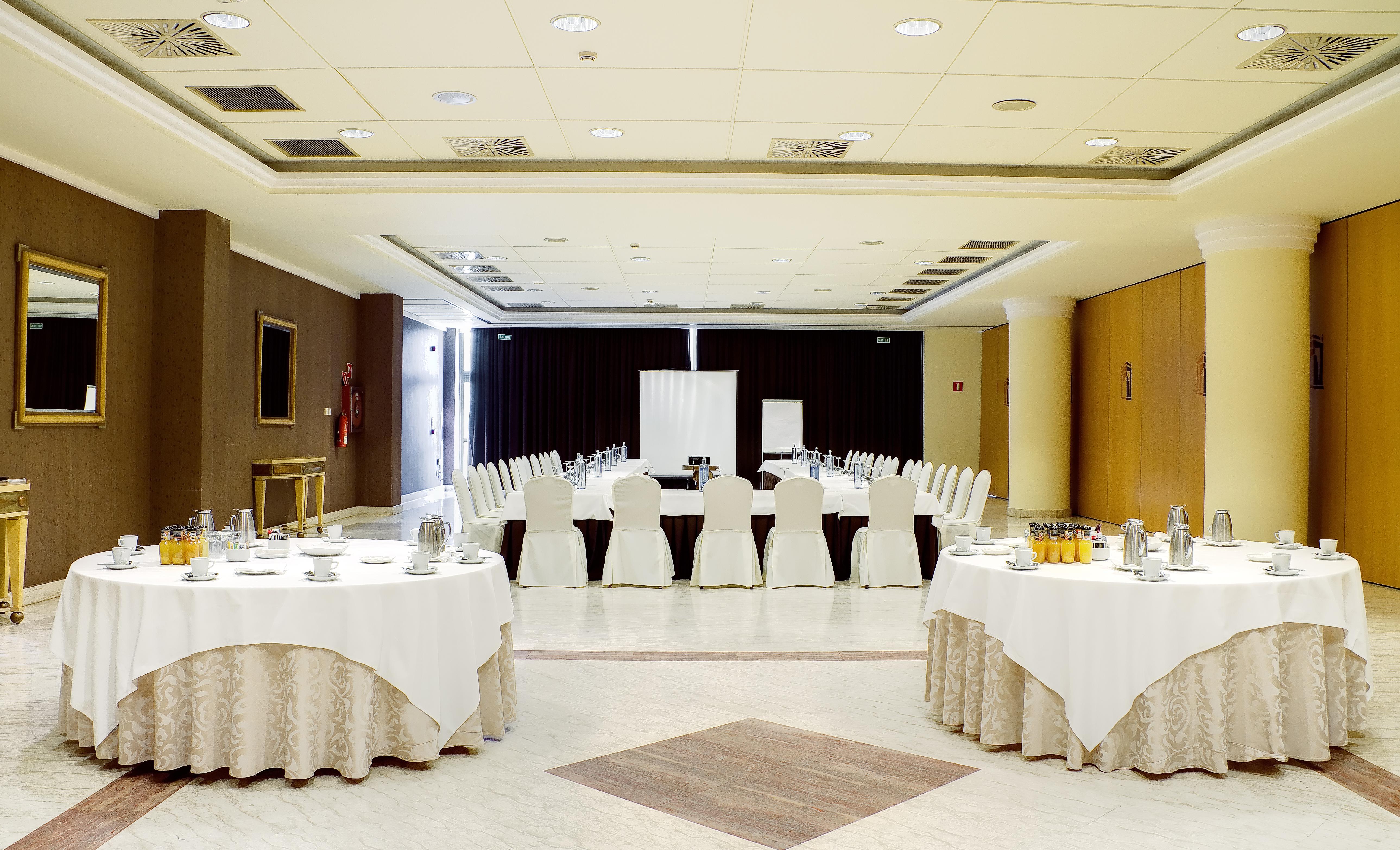 Oca Puerta Del Camino Hotel ซานติอาโก เด กอมโปสเตลา ภายนอก รูปภาพ