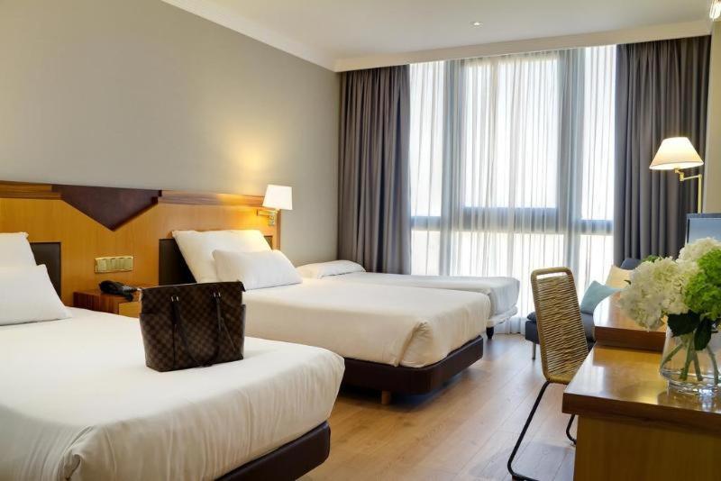 Oca Puerta Del Camino Hotel ซานติอาโก เด กอมโปสเตลา ห้อง รูปภาพ